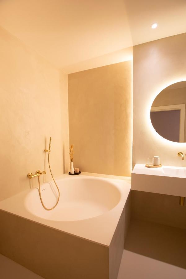 Alux Boutique Hotel มาลากา ภายนอก รูปภาพ
